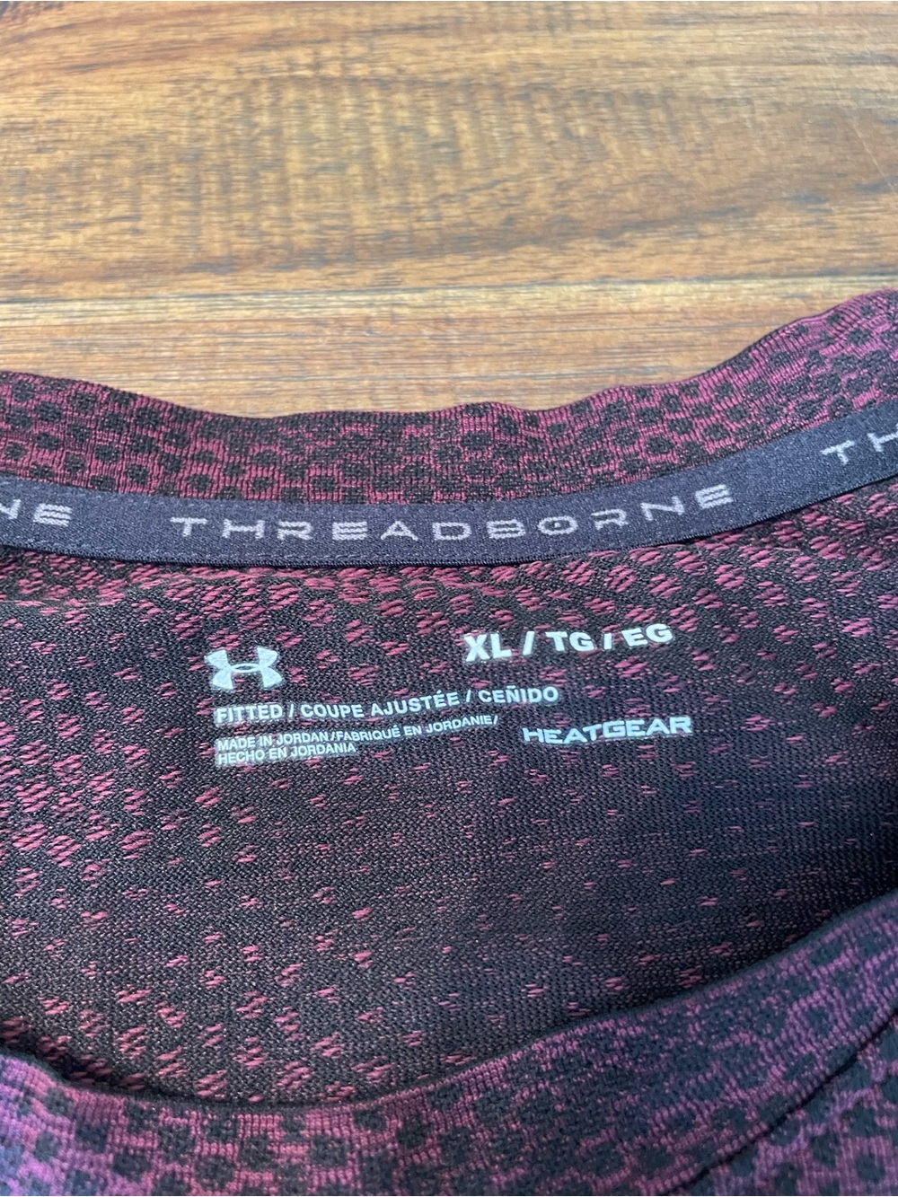 Under armour shirt - Picture 2 of 2